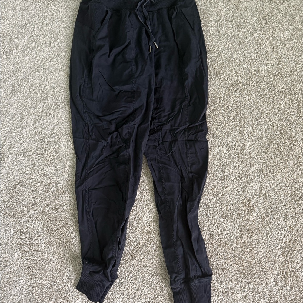 Lululemon Dance Studio Mid Rise Jogger Size 6 Full Length